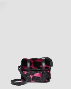 Bolso bandolera de 18 cm de Hair-On con estampado de vaca in Thrift Pink