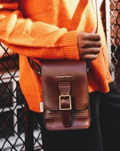 Bolso bandolera vegano en camel in Tan