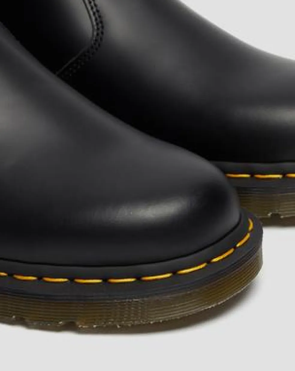Botas Chelsea 2976 Yellow Stitch de piel Smooth in Negro