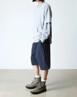Botas 1460 de piel Milled Nobuk in Nickel Grey