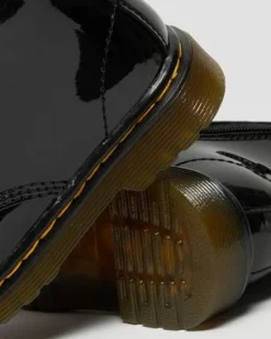 Botas 1460 para niños de charol in Negro