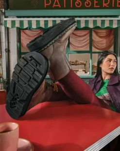 BOTAS ZEBZAG LACELESS DE PIEL in Marrón Oscuro