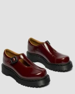 Merceditas Rejena de piel Laquered in Rojo Cereza