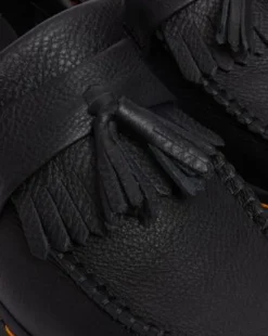 Mocasines Adrian en piel Virginia con borla in Negro