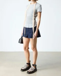Sandalias Clarissa Quad de piel Hair On in Crema & Negro