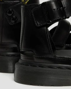 Sandalias planas con plataforma Clarissa II en piel Brando in Negro