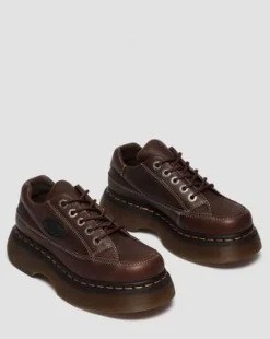 Zapatos Buzz de piel Grizzly con 5 ojales in Marrón Oscuro