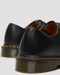 Zapatos 1461 de piel Smooth in Negro