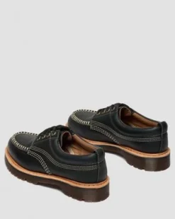 Zapatos Lowell de piel Wild Grain y puntera de mocasín in Negro