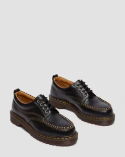Zapatos Lowell Moc Toe de piel in Negro