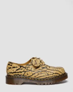 Zapatos 1461 Wild Emboss de ante in Marrón Teca Y Negro