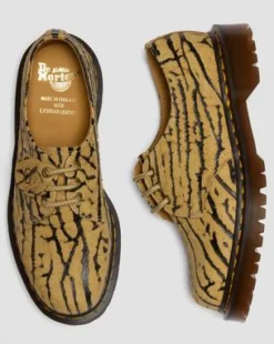 Zapatos 1461 Wild Emboss de ante in Marrón Teca Y Negro