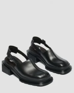 Zuecos Maybole de piel con puntera cuadrada in Negro